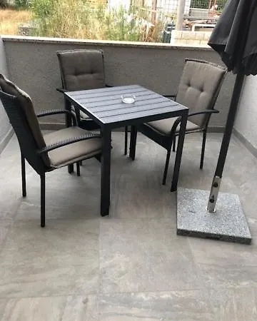 بيت ضيافة And 