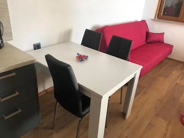 Guest house Almira Pula